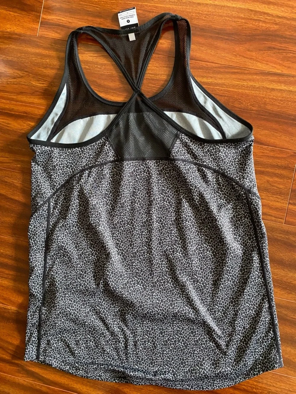 Nike mesh Racerback sporty black + Gray chita Print Mesh Tank